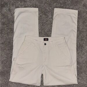 Dickies Women’s White Pants🤍